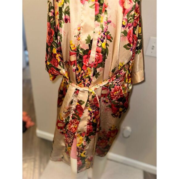 Women's Pink Floral Kimono Robe with Belt One Size - Picture 6 of 7